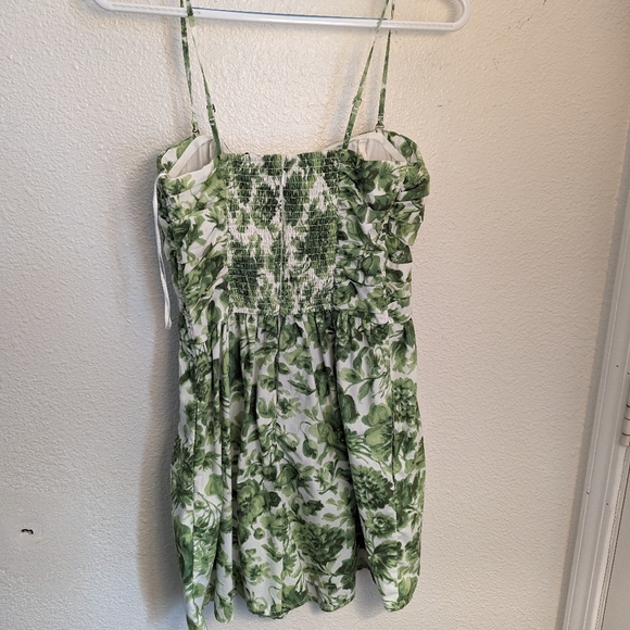 Medium Abercrombie Ruched Romper - Picture 2 of 3